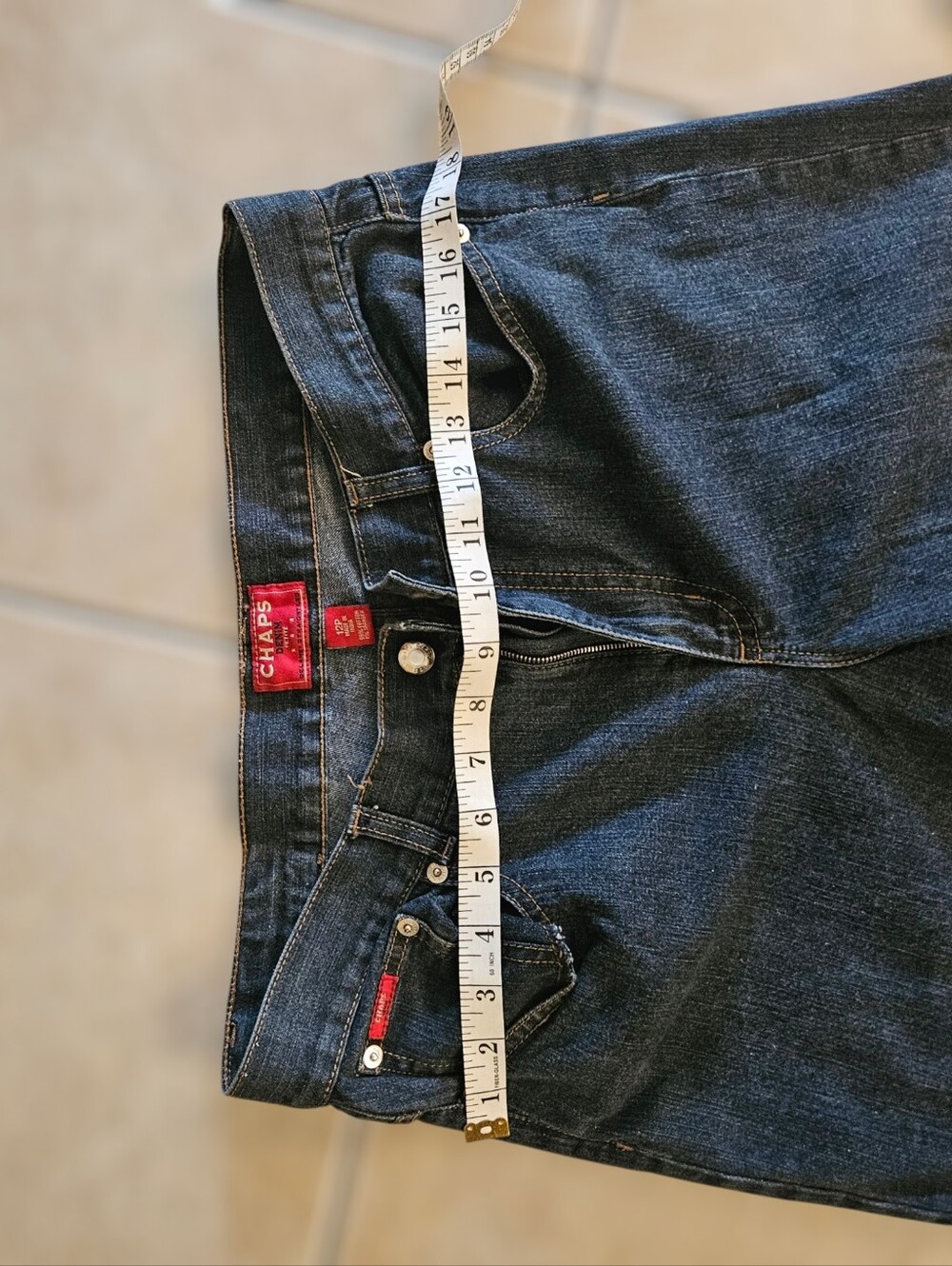 CHAPS Classic Dark Wash Straight-Leg Jeans - Picture 4 of 5